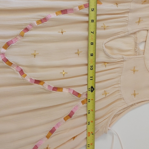 Lauren Conrad embroidered and beaded tunic XS - Picture 3 of 10